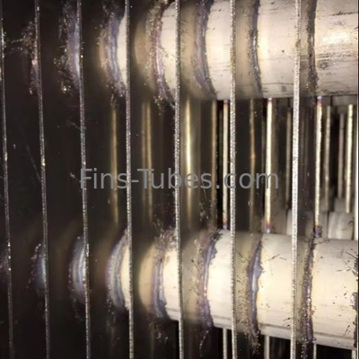 Temperatuur Bare Tube Embedded Fin Tube 16-63mm OD 2.5-20mm Fin Spacing 1.65mm Wanddikte -40°C-300°C 1.0-4.0MPa