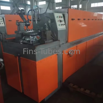 Aanpasbare DELLOK Spiral Fin Tube Tube Finning Machine voor optimale resultaten